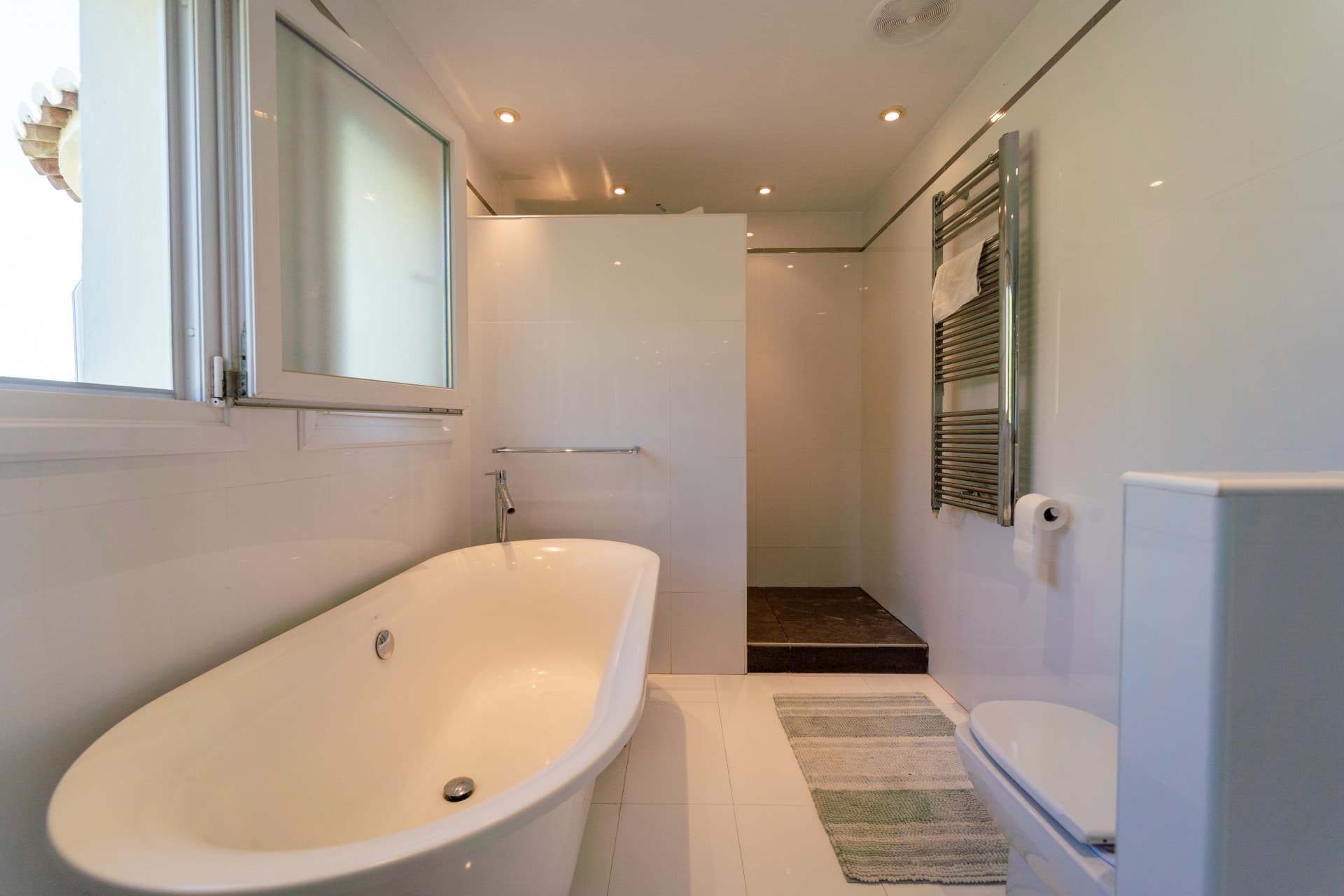 Beautiful South-Facing Five-Bedroom Villa in El Chaparral, Mijas Costa