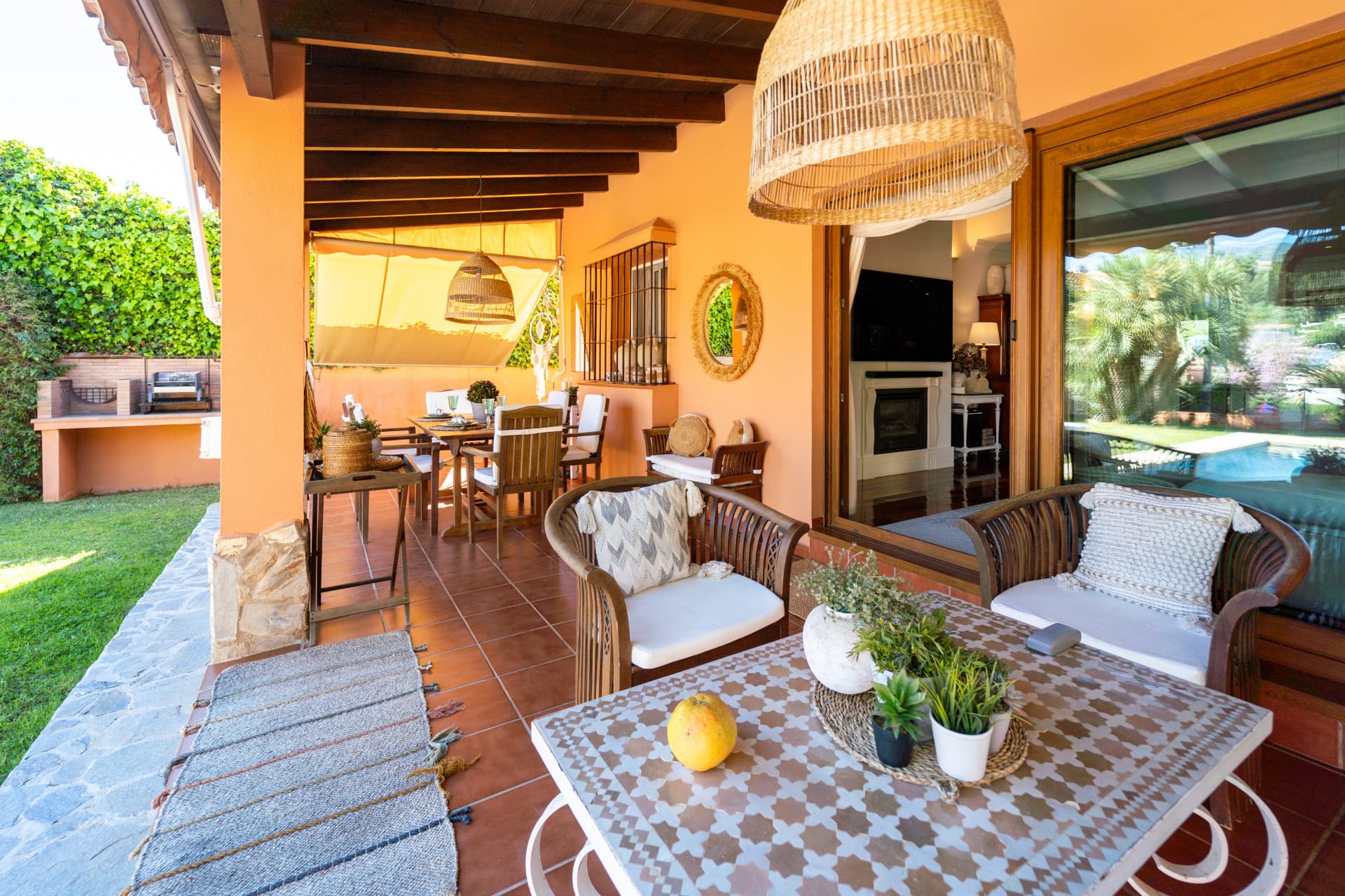 ✨ Mediterranean Villa with Private Pool in La Sierrezuela – Mijas Costa Discover this stunning villa where traditional A