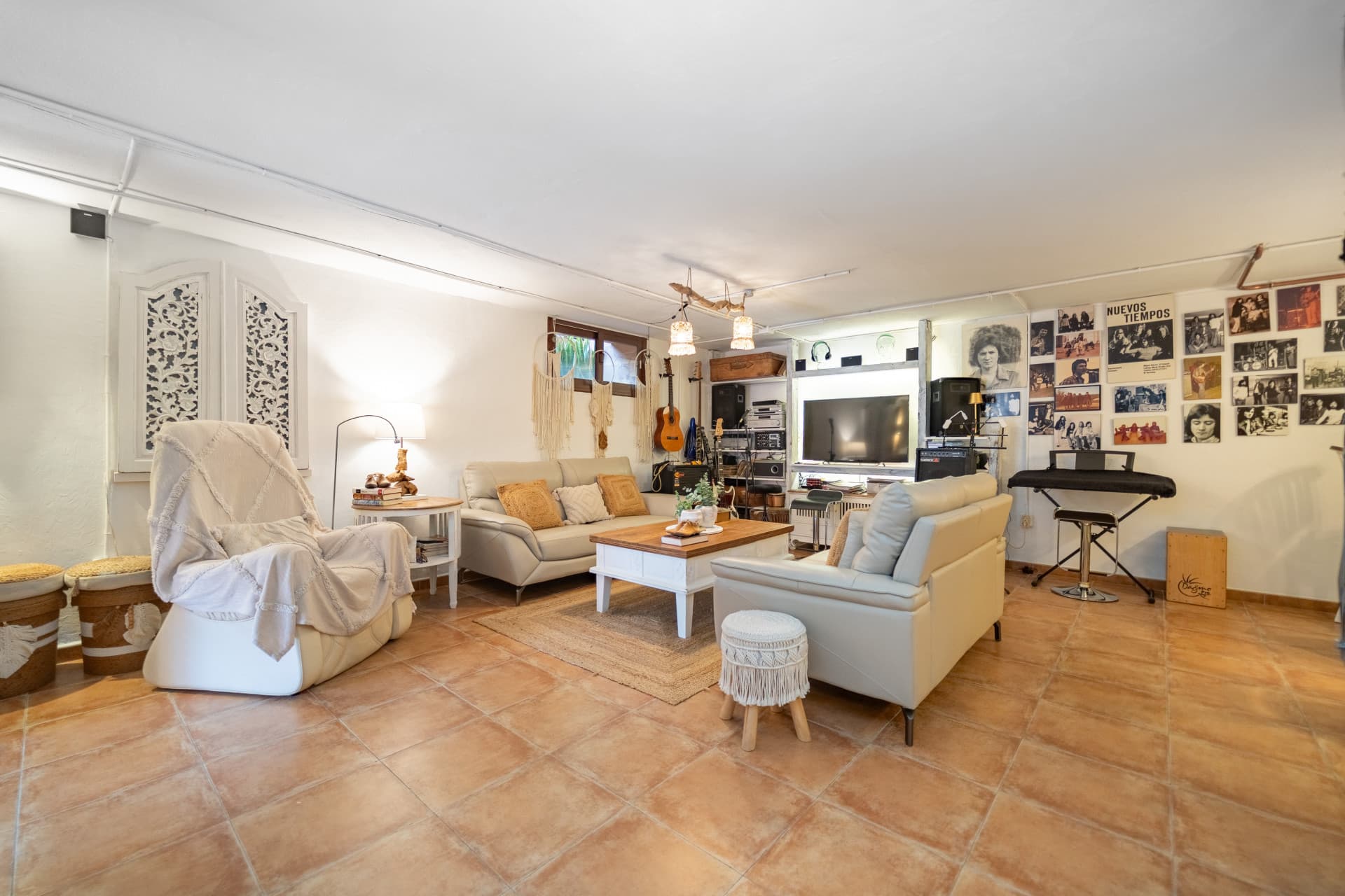 ✨ Mediterranean Villa with Private Pool in La Sierrezuela – Mijas Costa Discover this stunning villa where traditional A