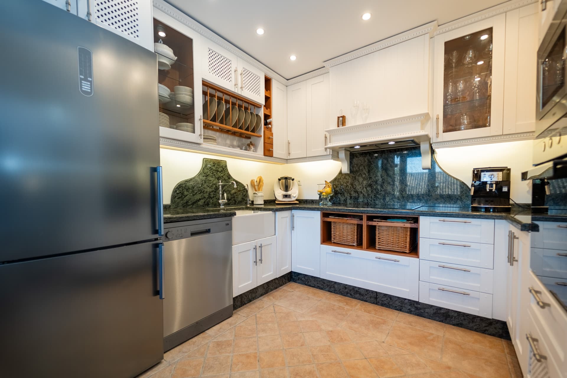 ✨ Mediterranean Villa with Private Pool in La Sierrezuela – Mijas Costa Discover this stunning villa where traditional A