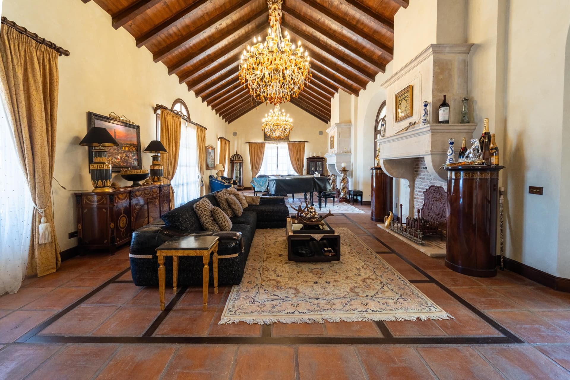 A Rare Estate in La Mairena with Panoramic Sea Views and Exceptional Potential Set within approximately 32,000 m² of pri