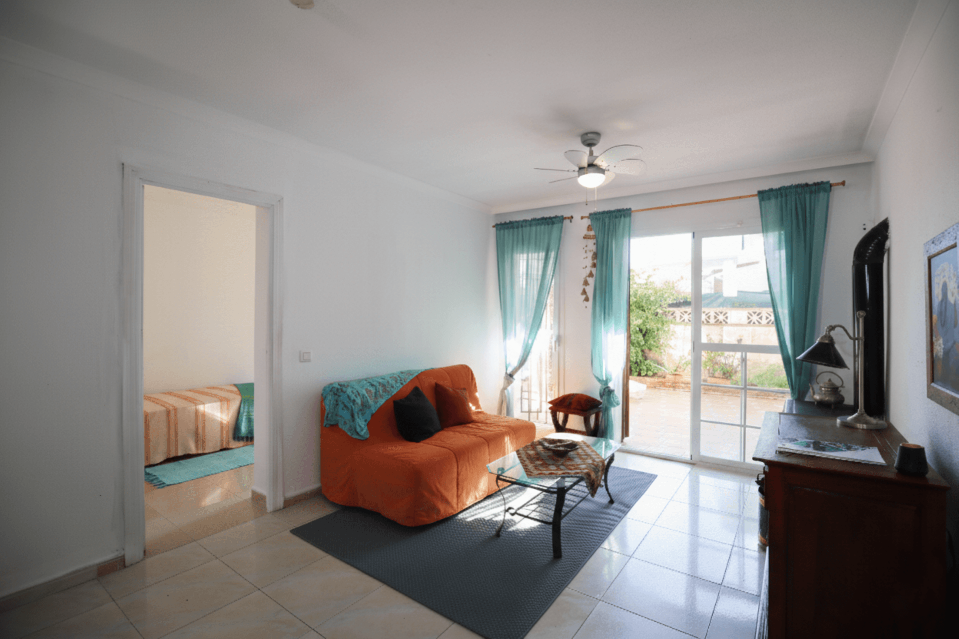 Charmig fyra sovrum Semi-Detached House nära stranden i Calypso, Mijas Costa