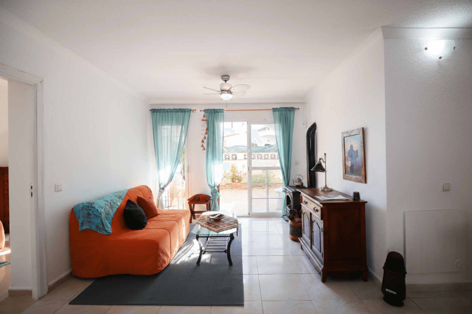 Charmig fyra sovrum Semi-Detached House nära stranden i Calypso, Mijas Costa
