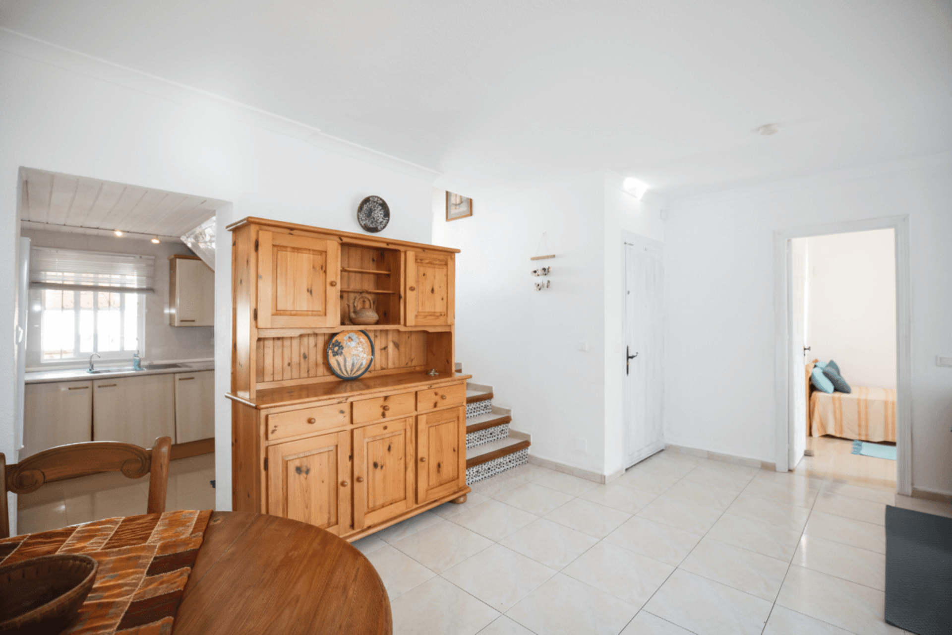 Charmig fyra sovrum Semi-Detached House nära stranden i Calypso, Mijas Costa