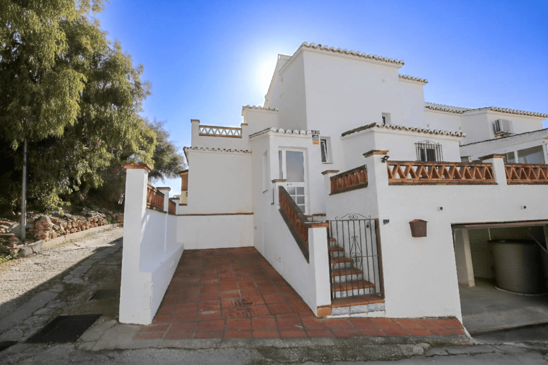 Charmig fyra sovrum Semi-Detached House nära stranden i Calypso, Mijas Costa