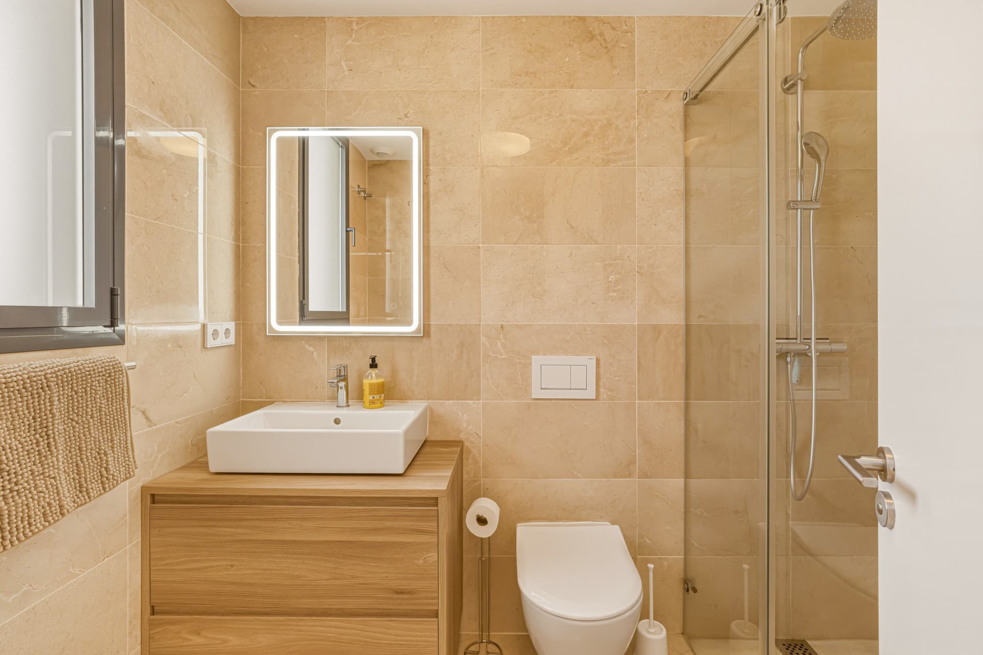 Immaculate four-bedroom townhouse located in an exclusive community in La Cala de Mijas