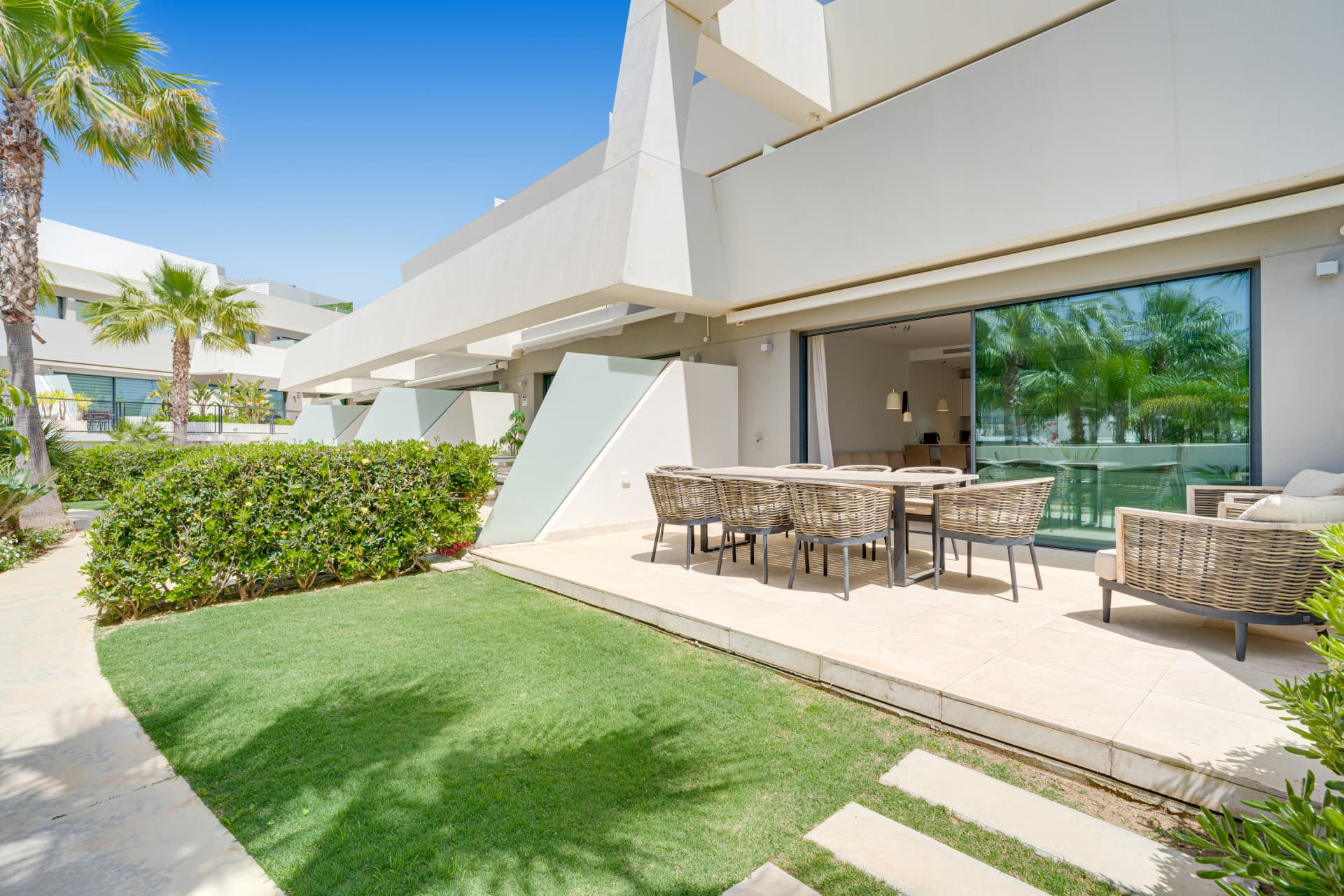 Immaculate four-bedroom townhouse located in an exclusive community in La Cala de Mijas