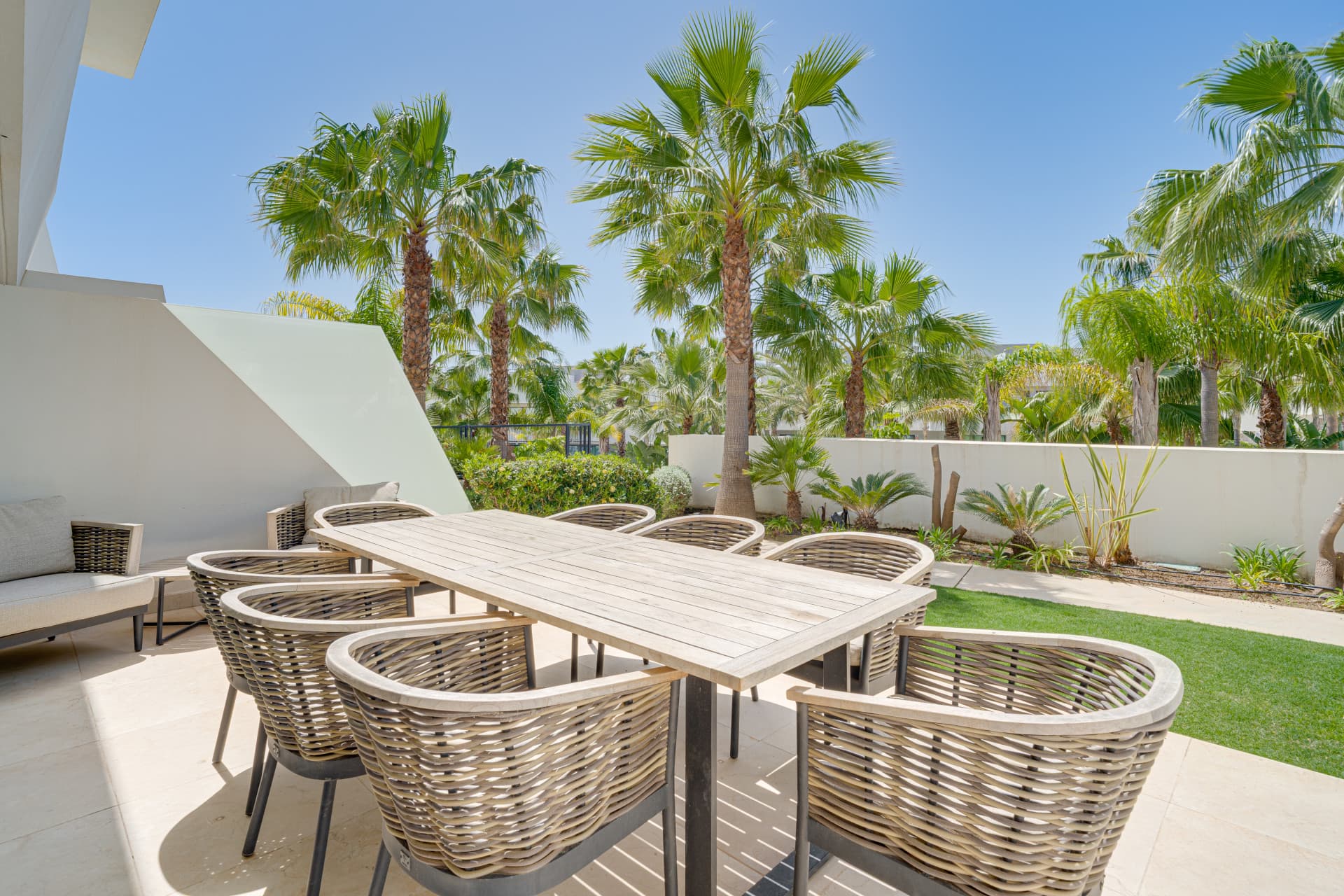 Immaculate four-bedroom townhouse located in an exclusive community in La Cala de Mijas