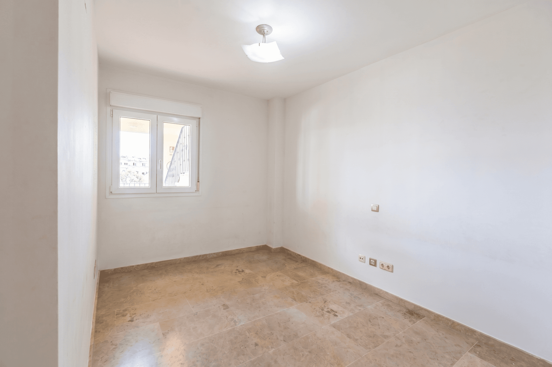 Reform opportunity - Large two bedroom, ground floor garden apartment located in Riviera del Sol, Mijas