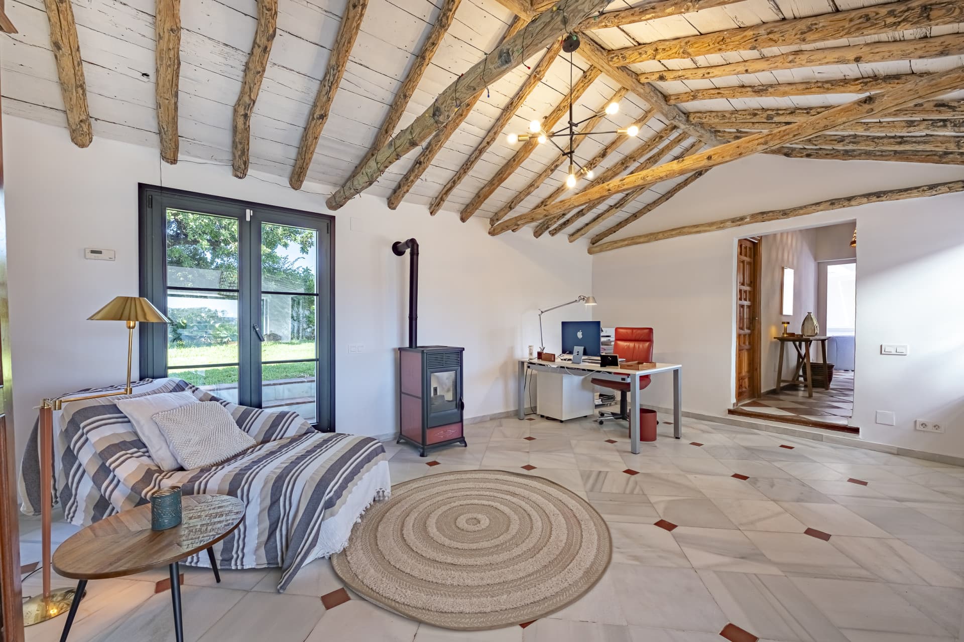 Beautiful south facing, three bedroom country villa, located in Guadalmina Alta, Marbella