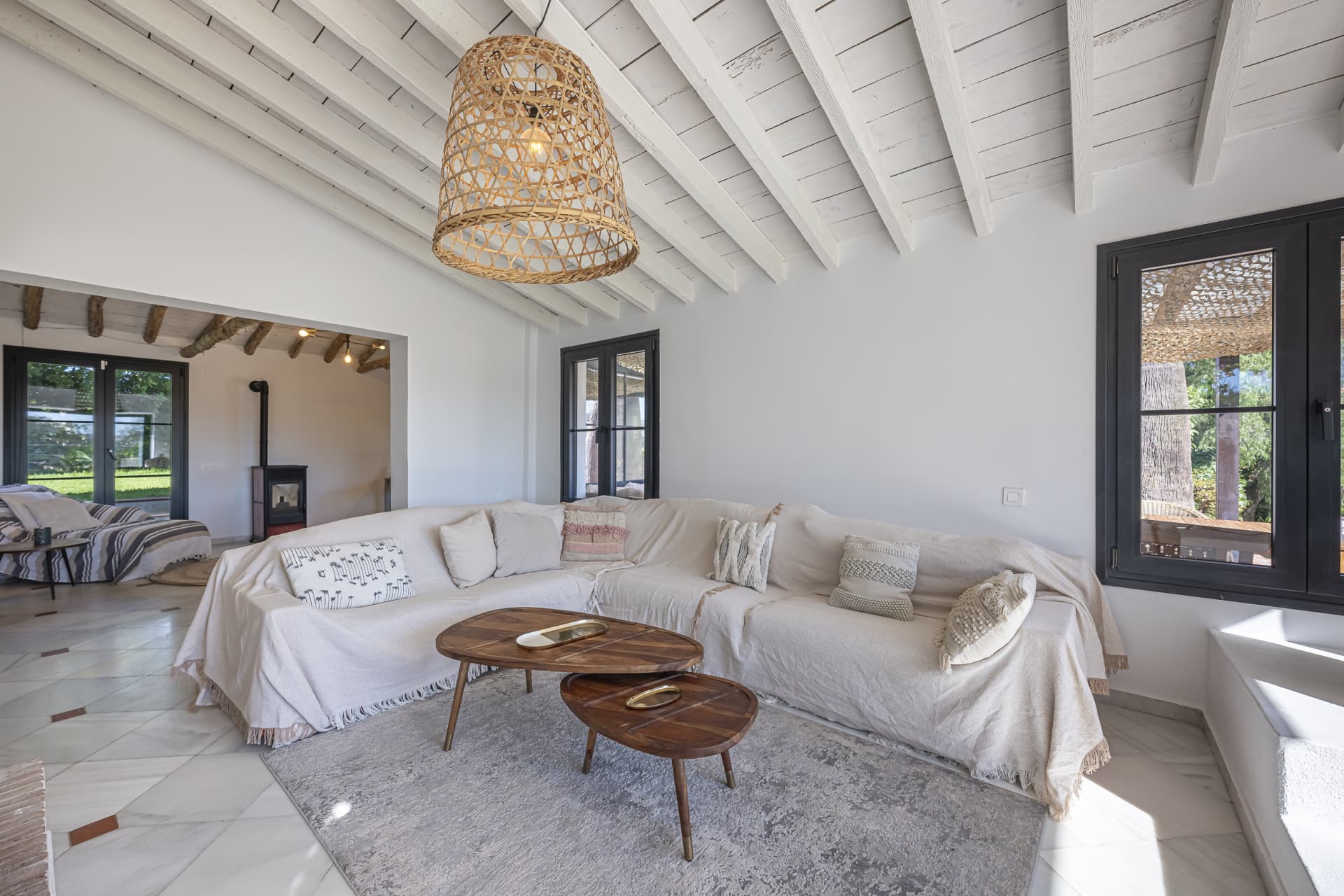 Beautiful south facing, three bedroom country villa, located in Guadalmina Alta, Marbella
