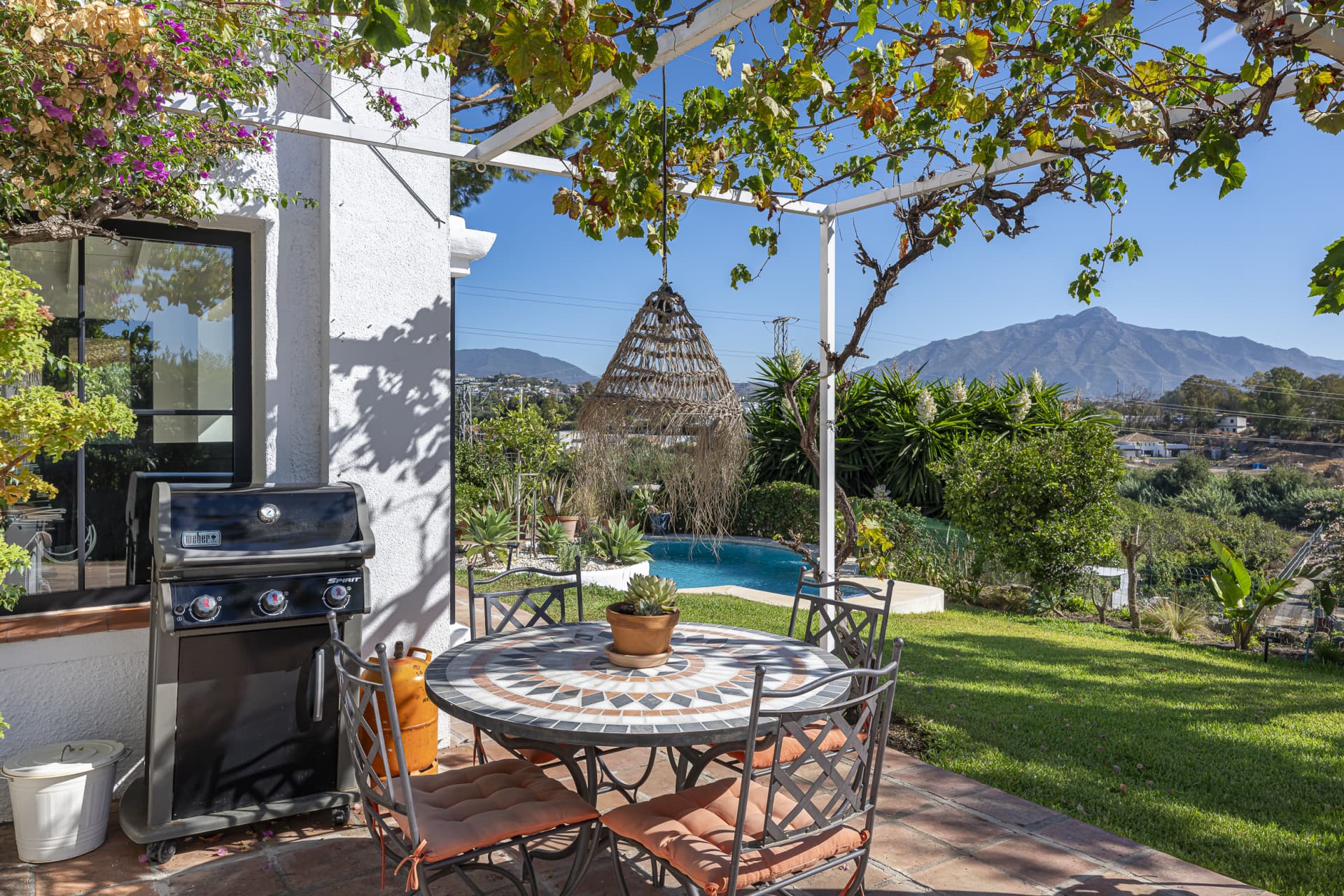 Beautiful south facing, three bedroom country villa, located in Guadalmina Alta, Marbella