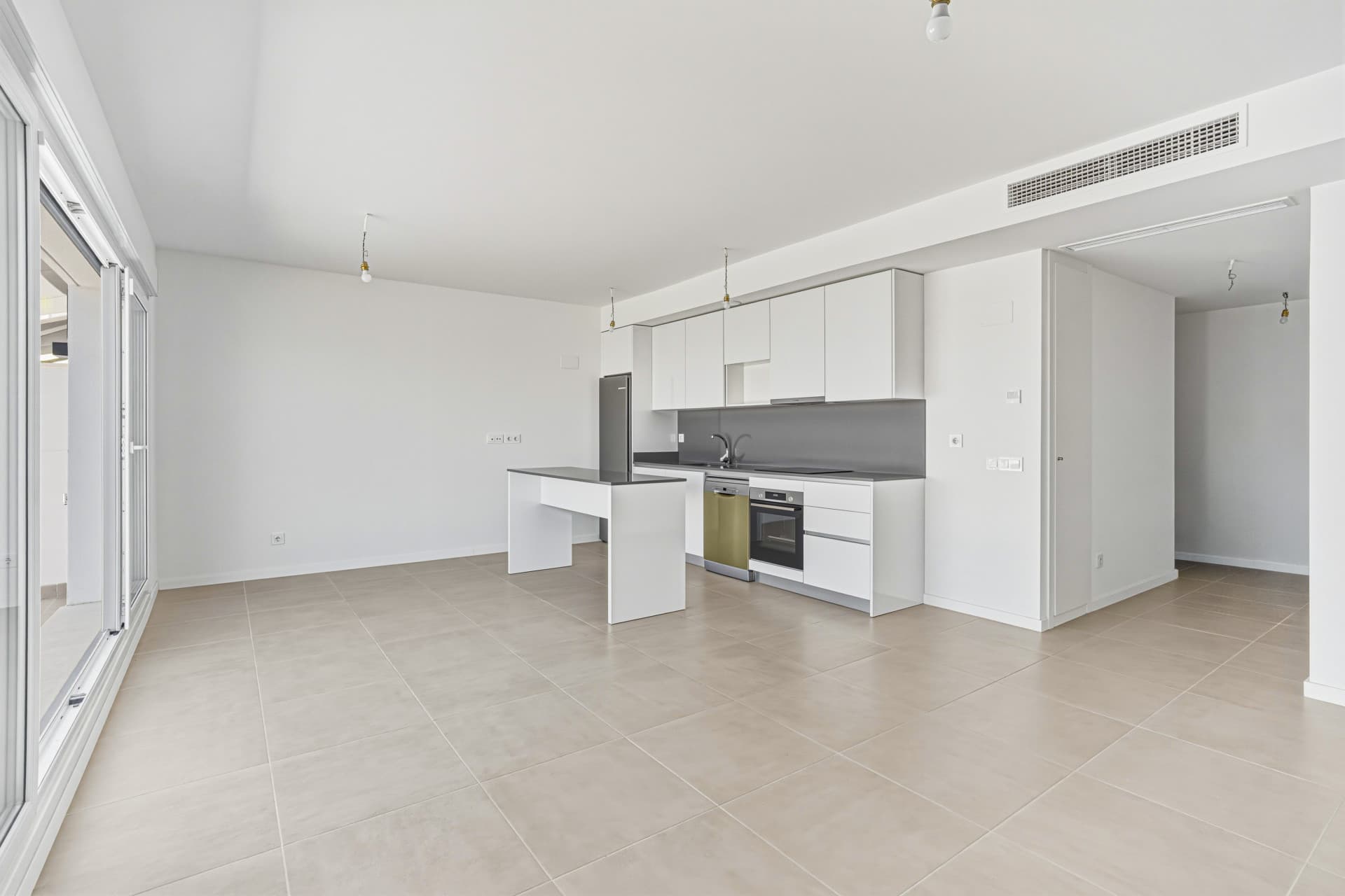 Brand new southwest facing two bedroom apartment located in the sought-after gated community Acqua Gardens, Estepona