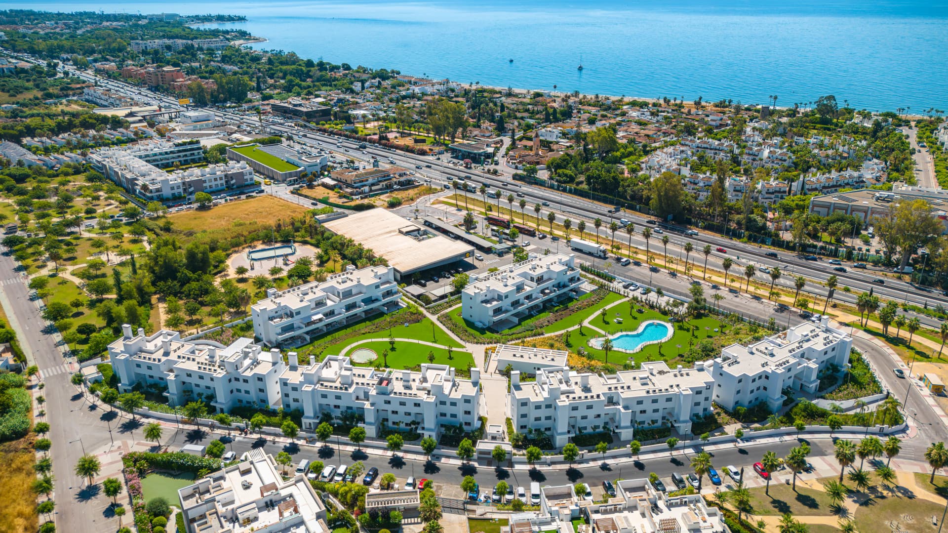 Brand new southwest facing two bedroom apartment located in the sought-after gated community Acqua Gardens, Estepona