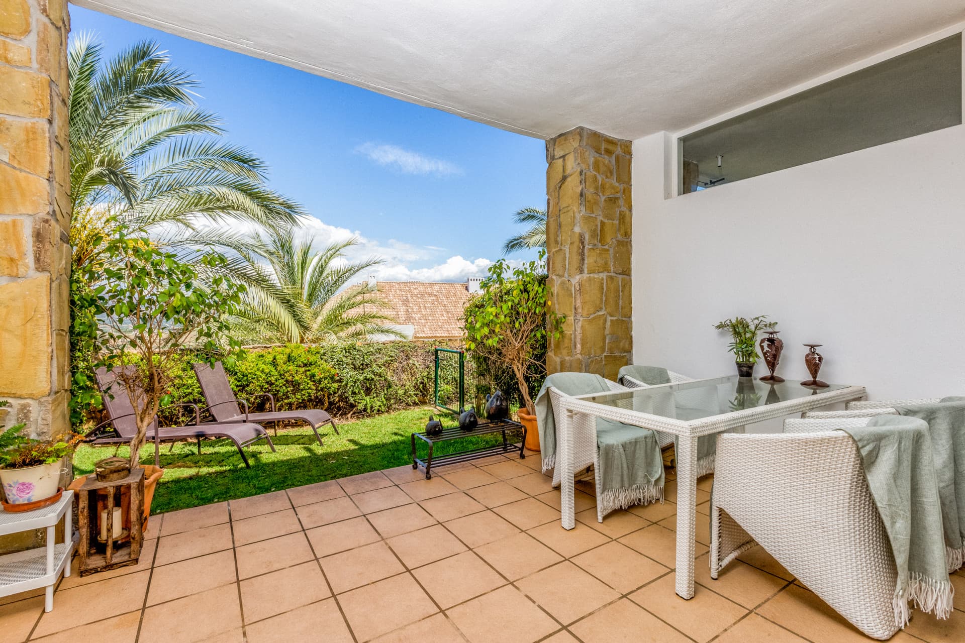 Elegant north east facing, three bedroom townhouse located in La Cala Golf, Mijas