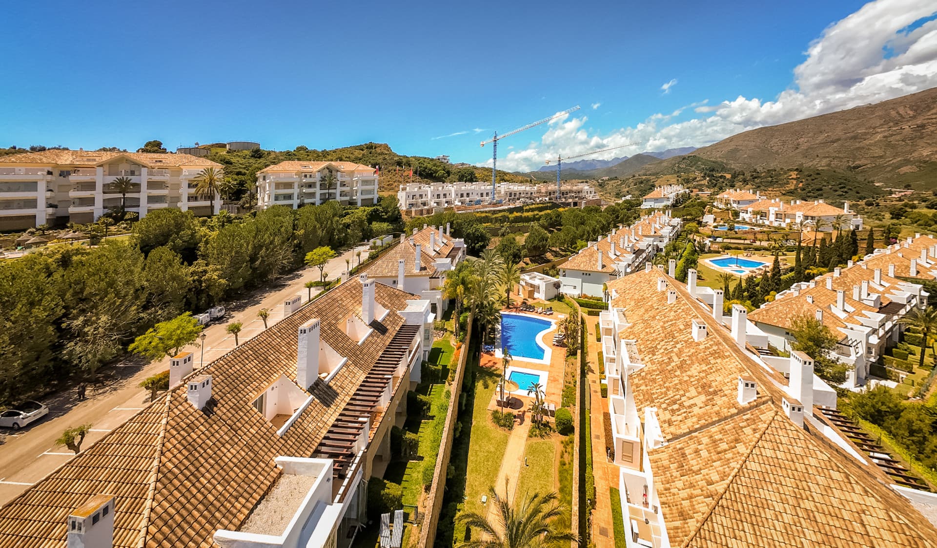 Elegant north east facing, three bedroom townhouse located in La Cala Golf, Mijas