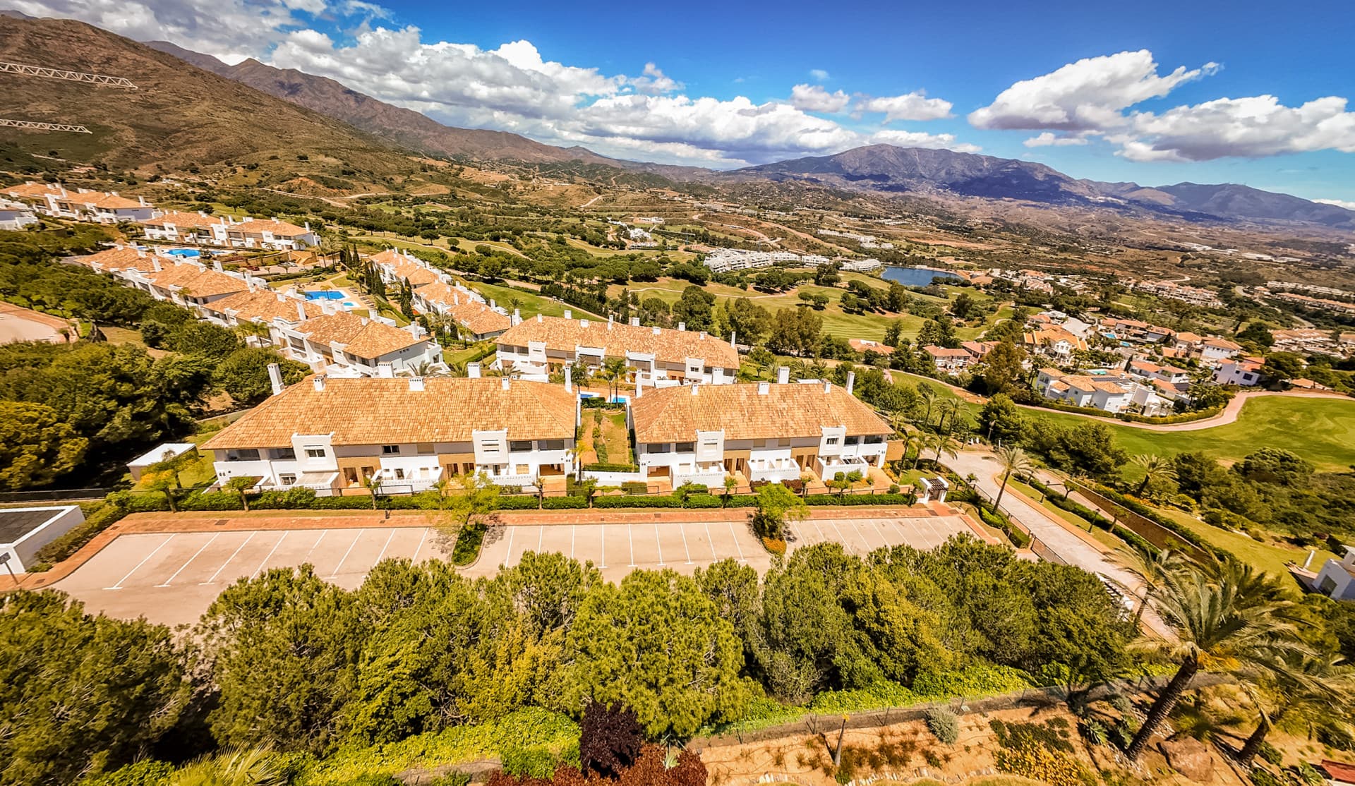 Elegant north east facing, three bedroom townhouse located in La Cala Golf, Mijas