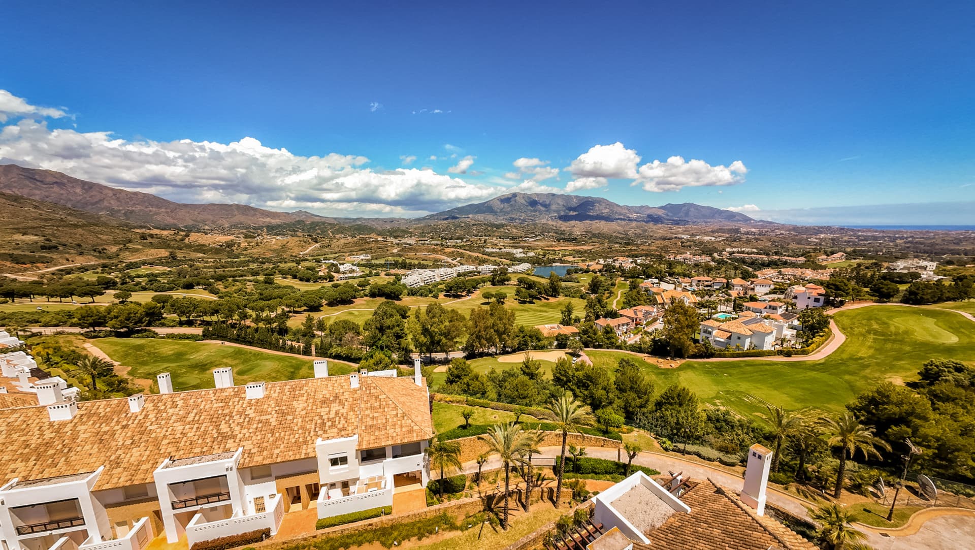 Elegant north east facing, three bedroom townhouse located in La Cala Golf, Mijas