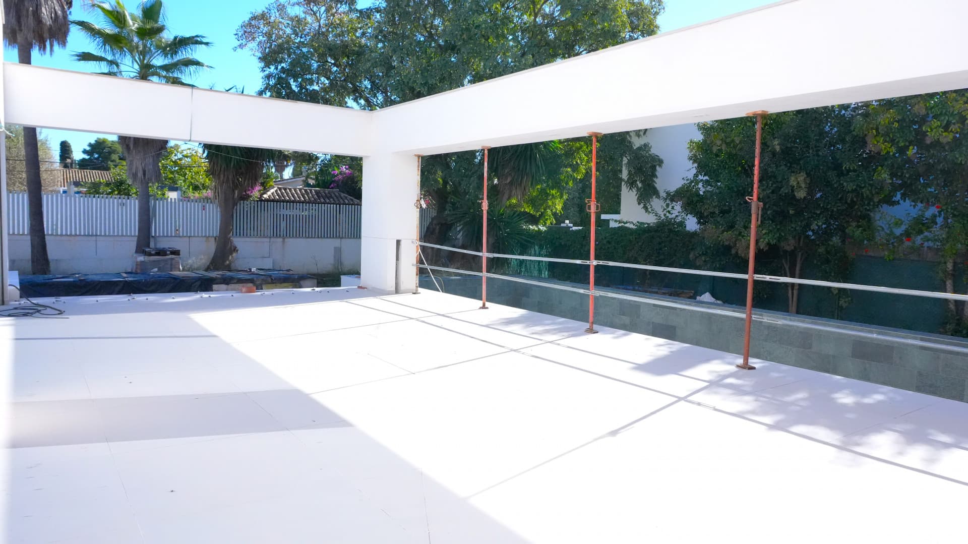 Villa Maya – a magnificent four-bedroom modern beachside villa, currently under construction on the cusp of Guadalmina Baja