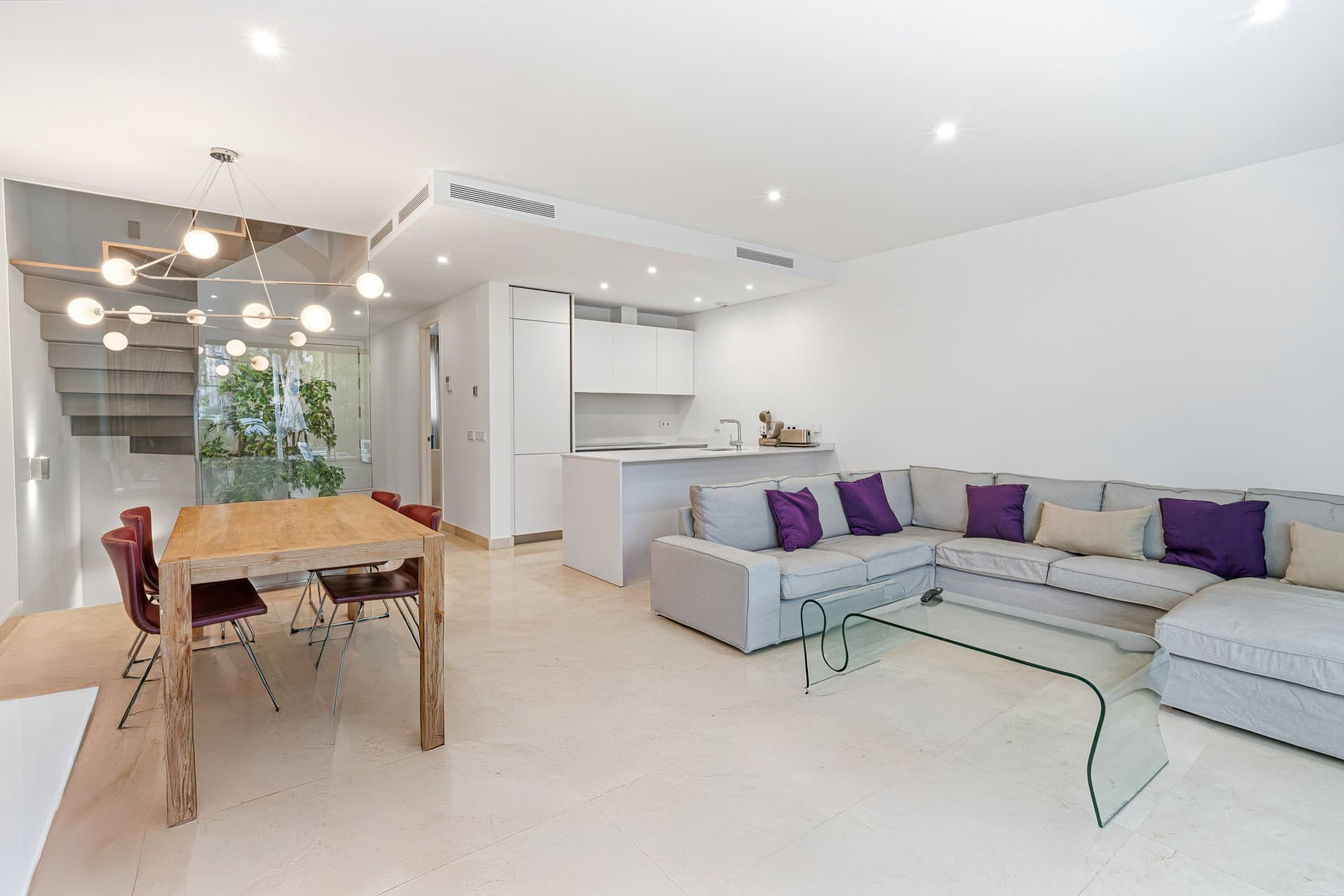 Exceptionell fyra sovrum radhus beläget i en exklusiv gated community i La Cala De Mijas