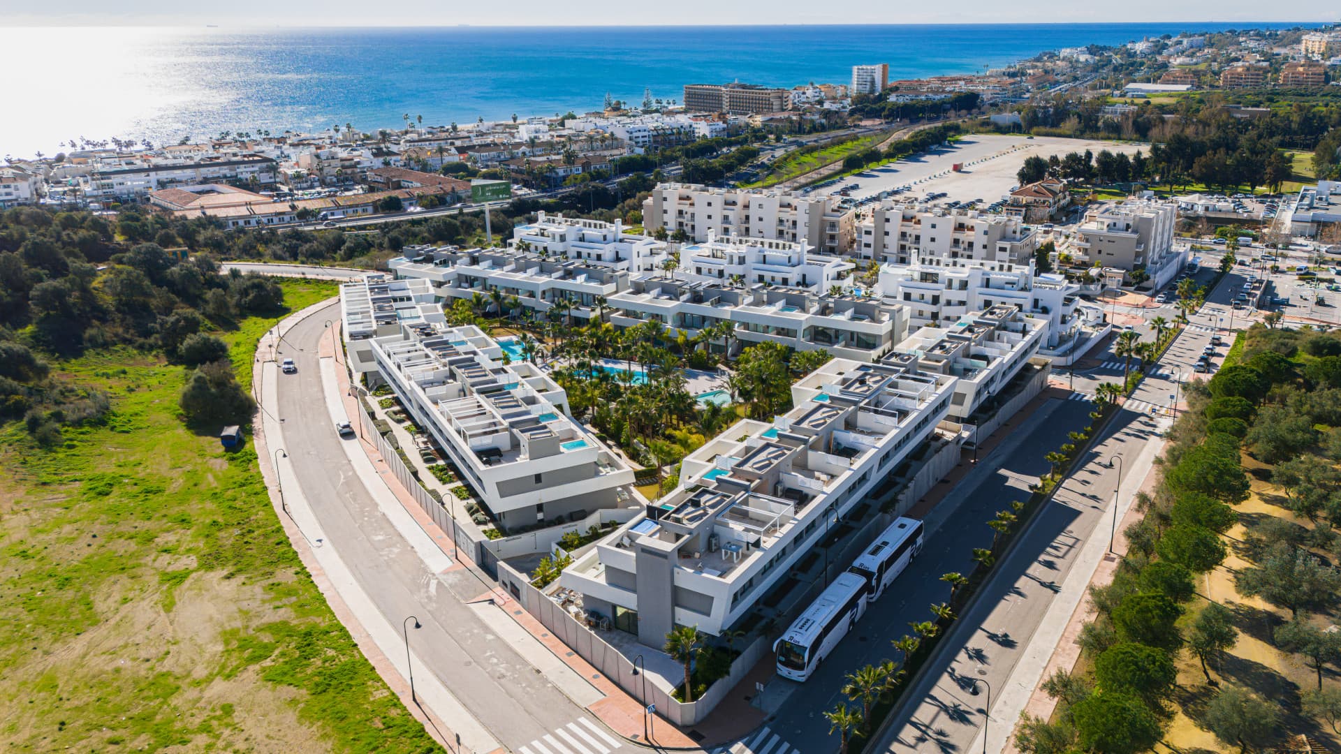 Exceptionell fyra sovrum radhus beläget i en exklusiv gated community i La Cala De Mijas