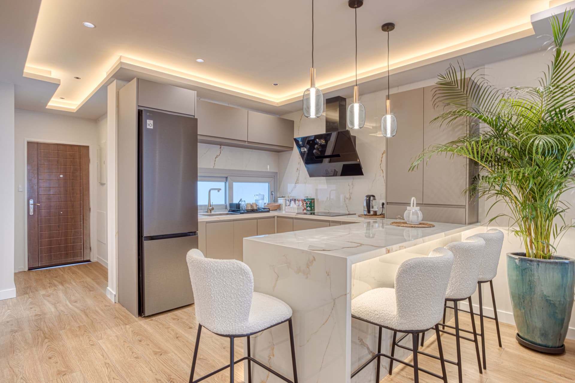 Fantastic west-facing duplex penthouse with solarium and stunning sunset views in La Cala Golf Resort, Mijas Costa