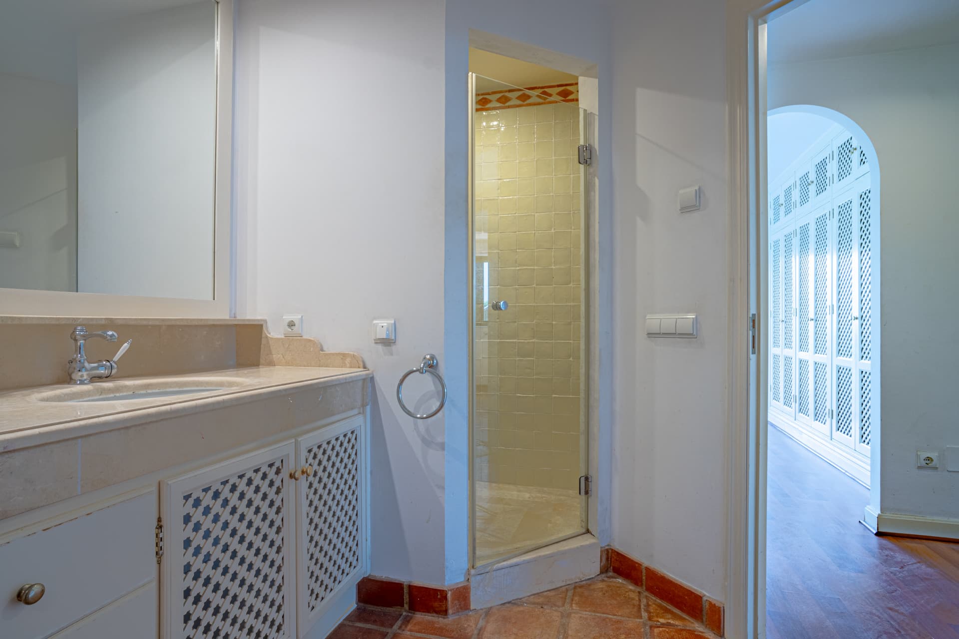Lovely three-bedroom semi detached Villa in a gated community of Riviera Del Sol