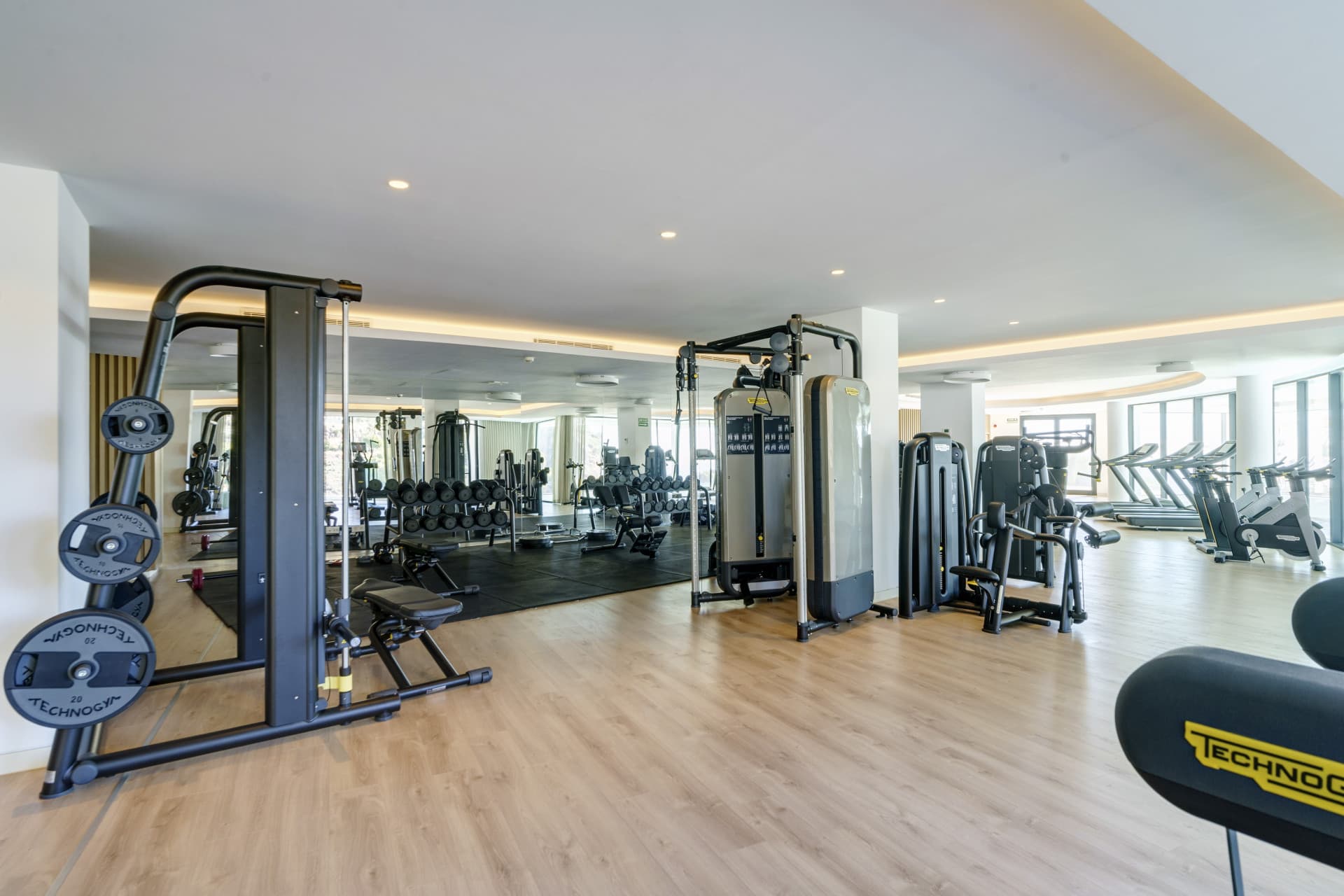 Beautiful two bedroom, south east facing apartment located in the exclusive Urbanisation Palo Alto