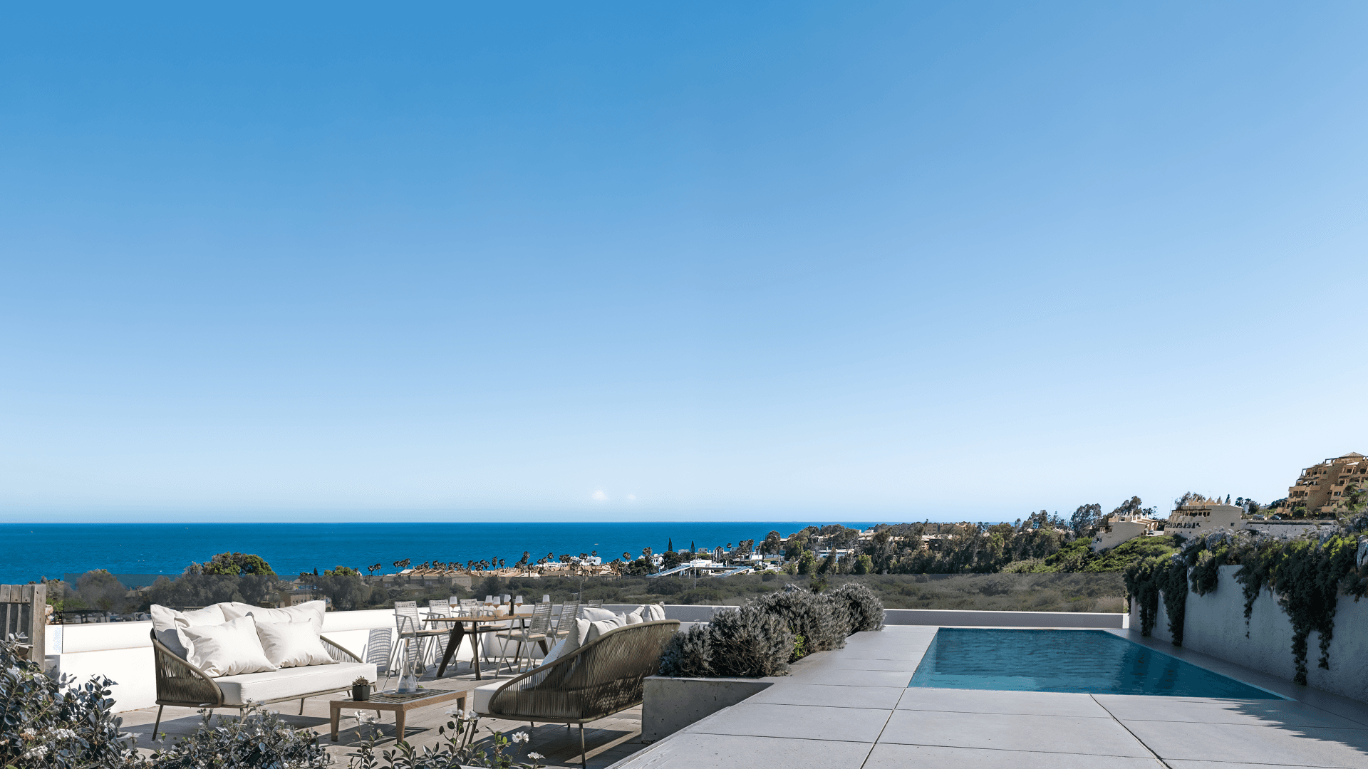 Exclusive new-build apartment with a 94 m² terrace and views in Los Hidalgos, Manilva