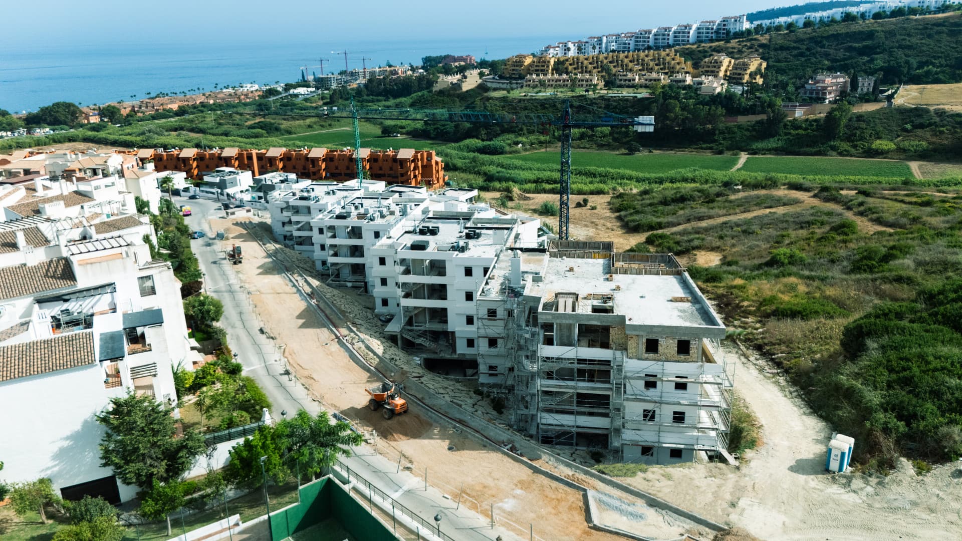 Exclusive opportunity in Manilva: new development with an unbeatable location and Mediterranean views