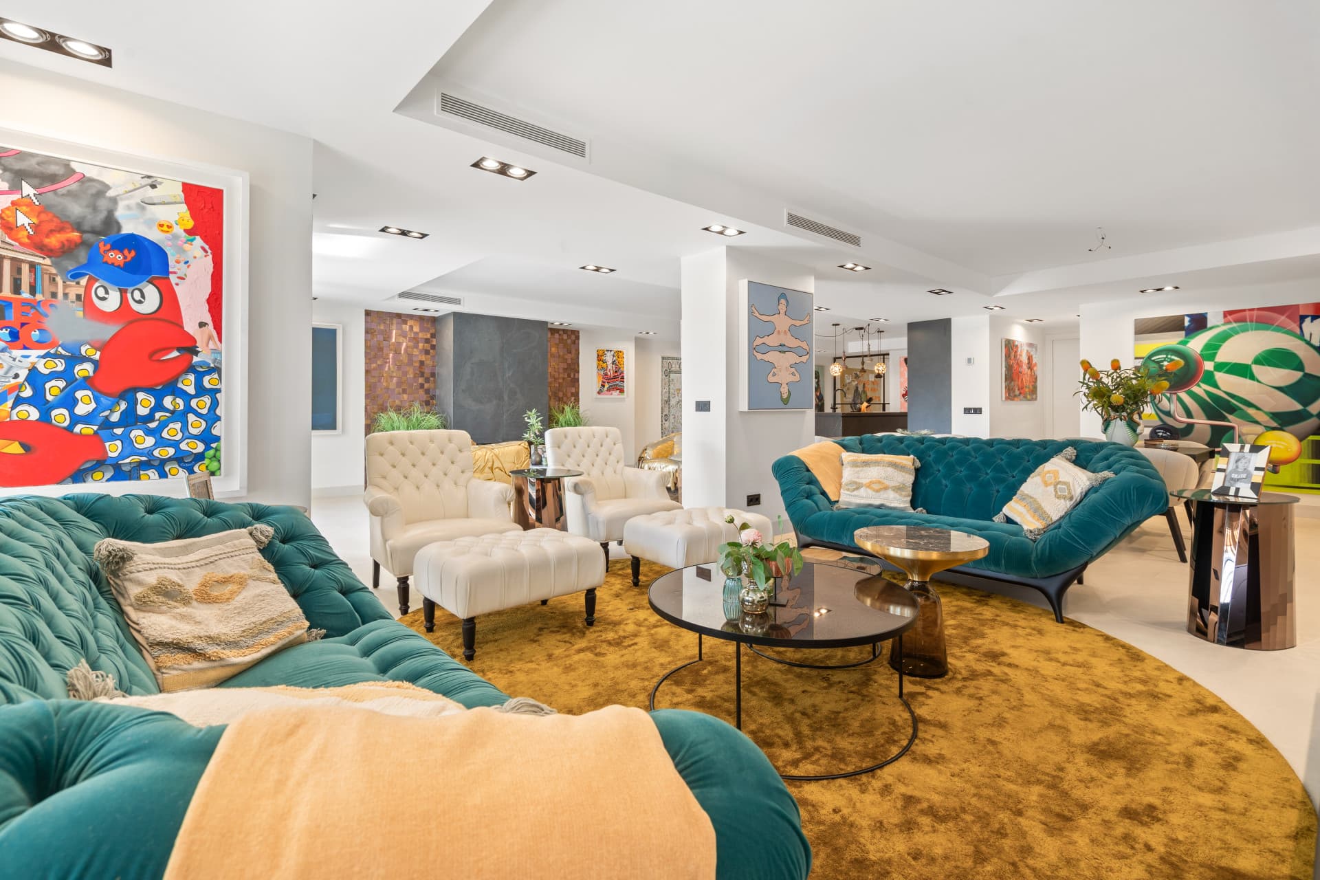 Stunning Fully Renovated 4-Bedroom Apartment in Playas del Duque – Puerto Banús
