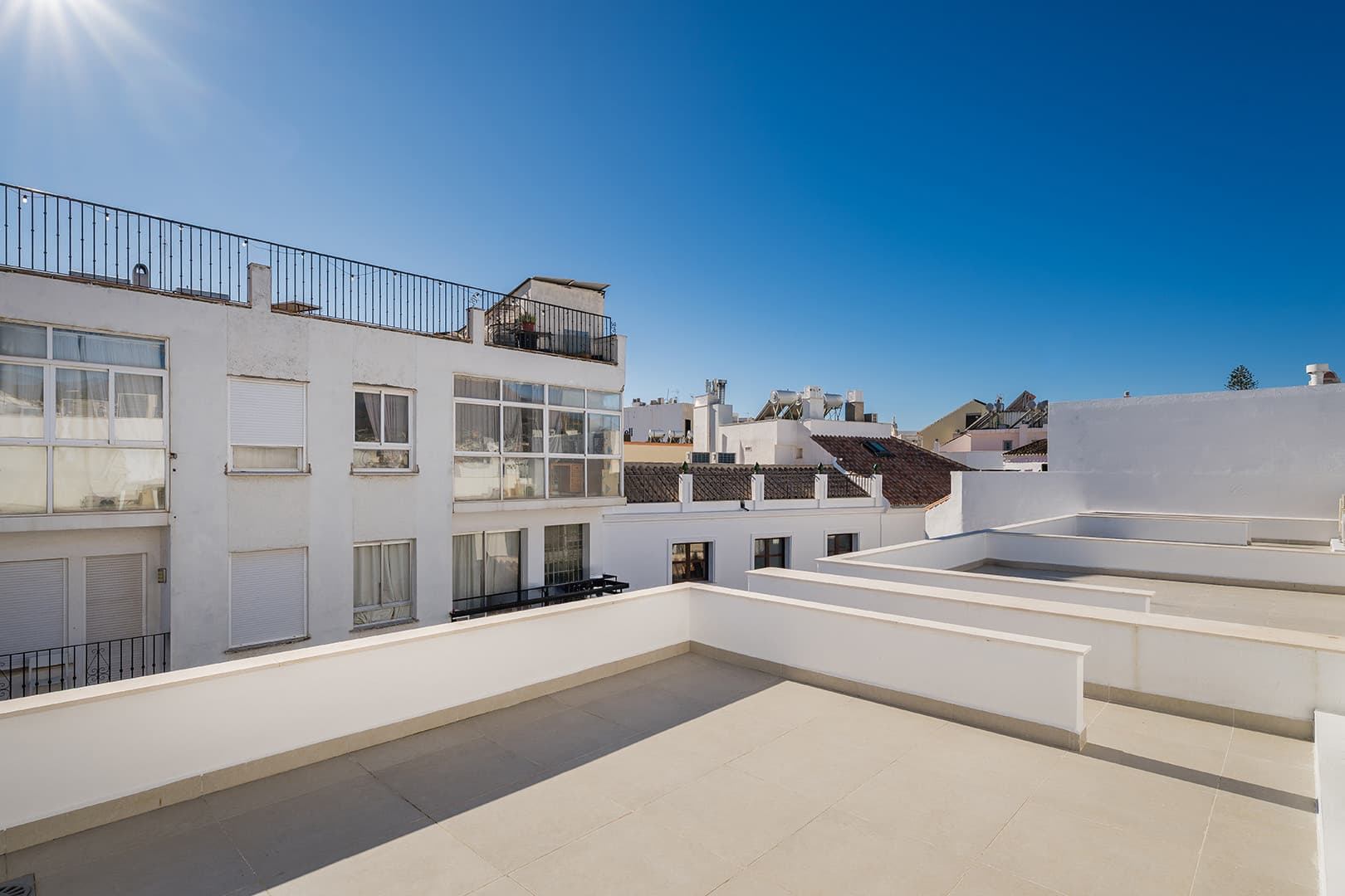 Modern 3-Bed Andalusian Townhouse with Patio and Spacious Terraces