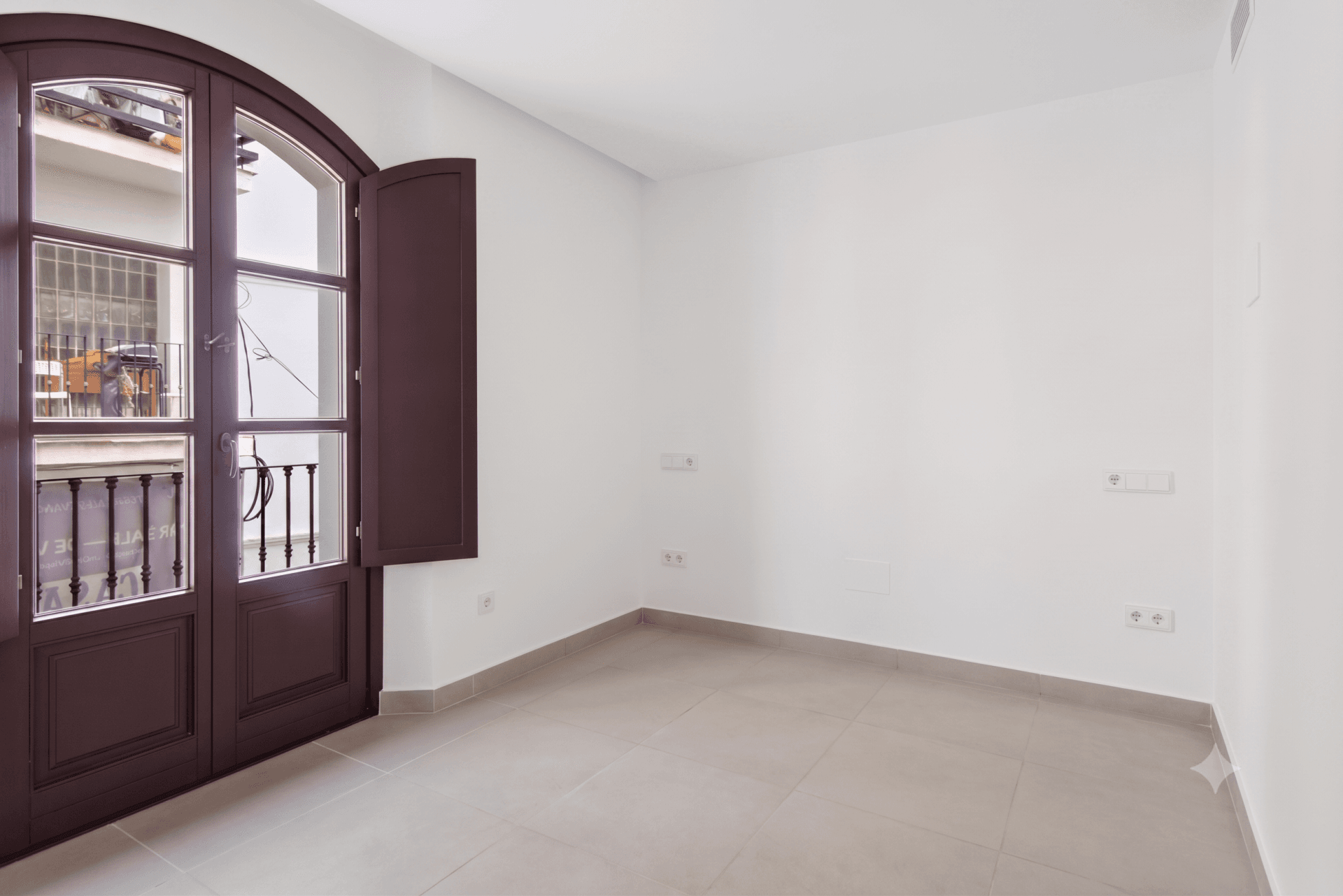 New Andalusian 2-Bedroom Townhouse with spacious Terrace for Sale in Estepona Old Town