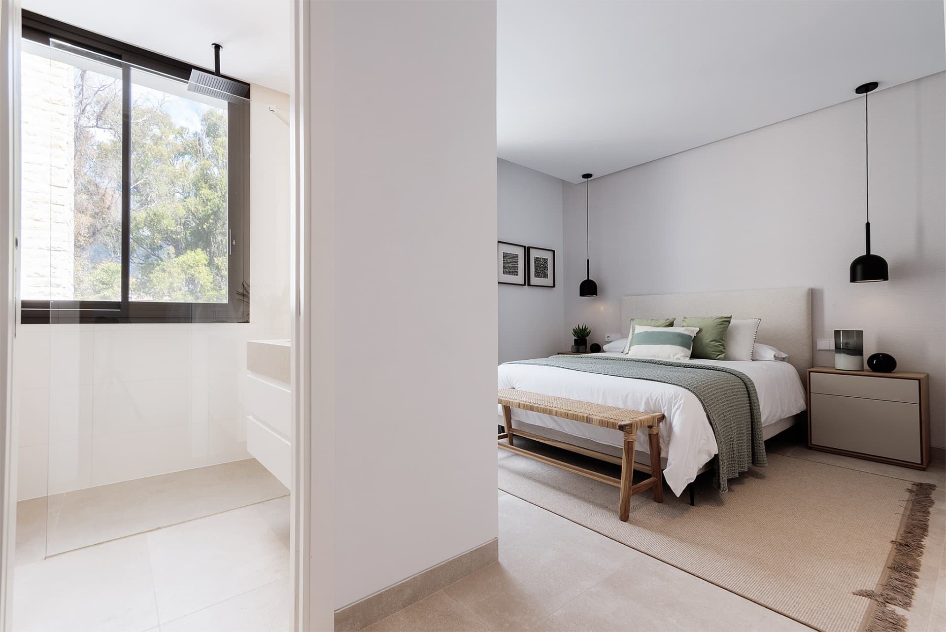Beautiful villa in a gated community in the center of Marbella, near the beach