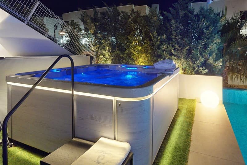 LUXURY