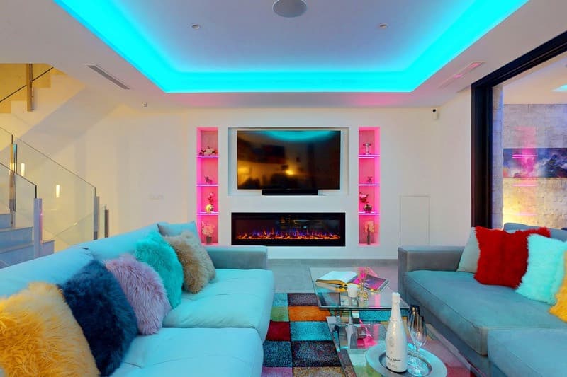 LUXURY