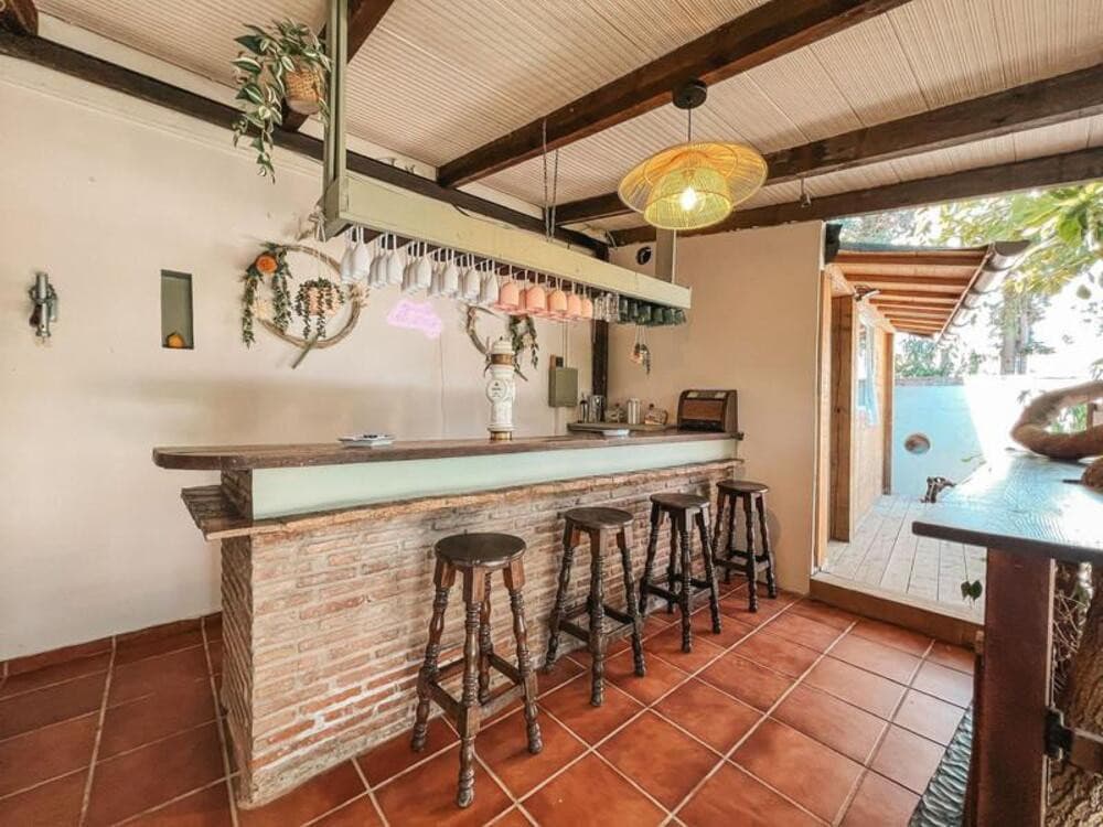 Vila em Nova Andaluzia, Marbella Apresentamos esta magnífica vila localizada em uma das áreas mais exclusivas e demandad
