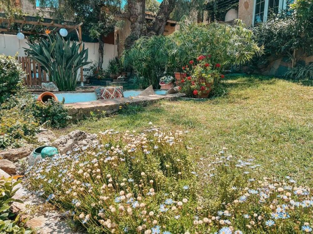 Vila em Nova Andaluzia, Marbella Apresentamos esta magnífica vila localizada em uma das áreas mais exclusivas e demandad