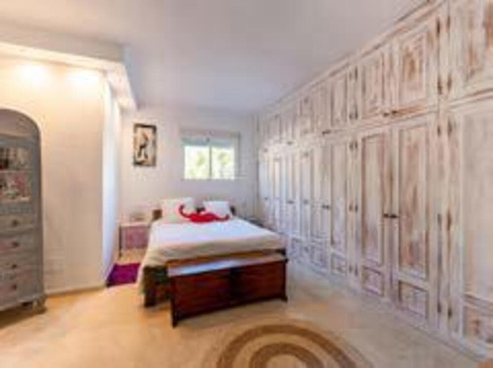 Ideal Townhouse in the Heart of San Pedro – Comfort, Location, and Lifestyle Discover the perfect combination of comfort