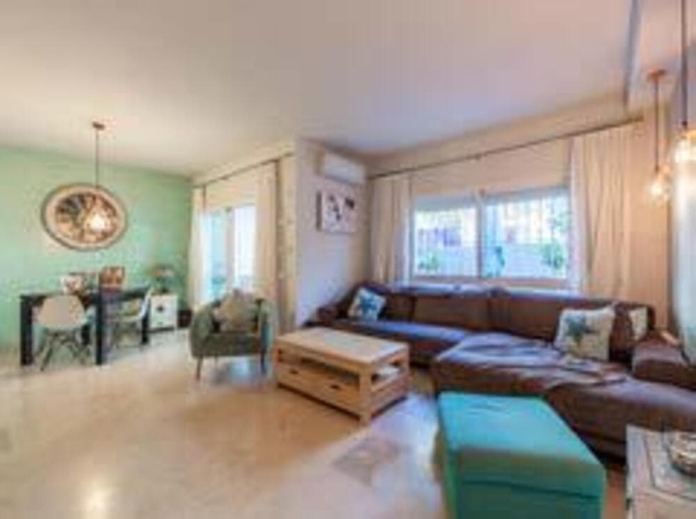 Ideal Townhouse in the Heart of San Pedro – Comfort, Location, and Lifestyle Discover the perfect combination of comfort