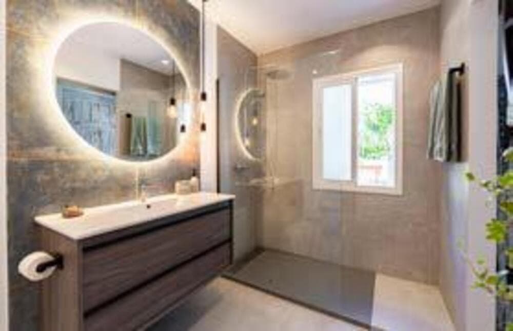 Ideal Townhouse in the Heart of San Pedro – Comfort, Location, and Lifestyle Discover the perfect combination of comfort