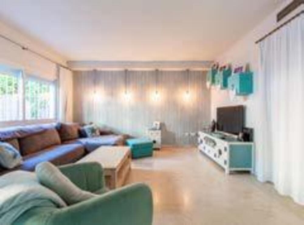 Ideal Townhouse in the Heart of San Pedro – Comfort, Location, and Lifestyle Discover the perfect combination of comfort