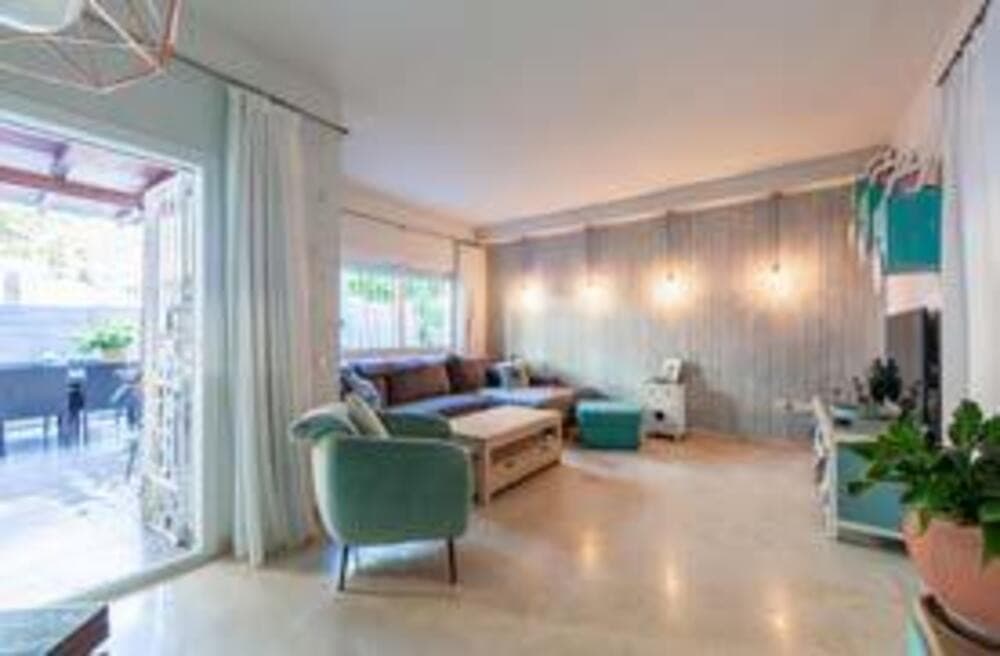 Ideal Townhouse in the Heart of San Pedro – Comfort, Location, and Lifestyle Discover the perfect combination of comfort