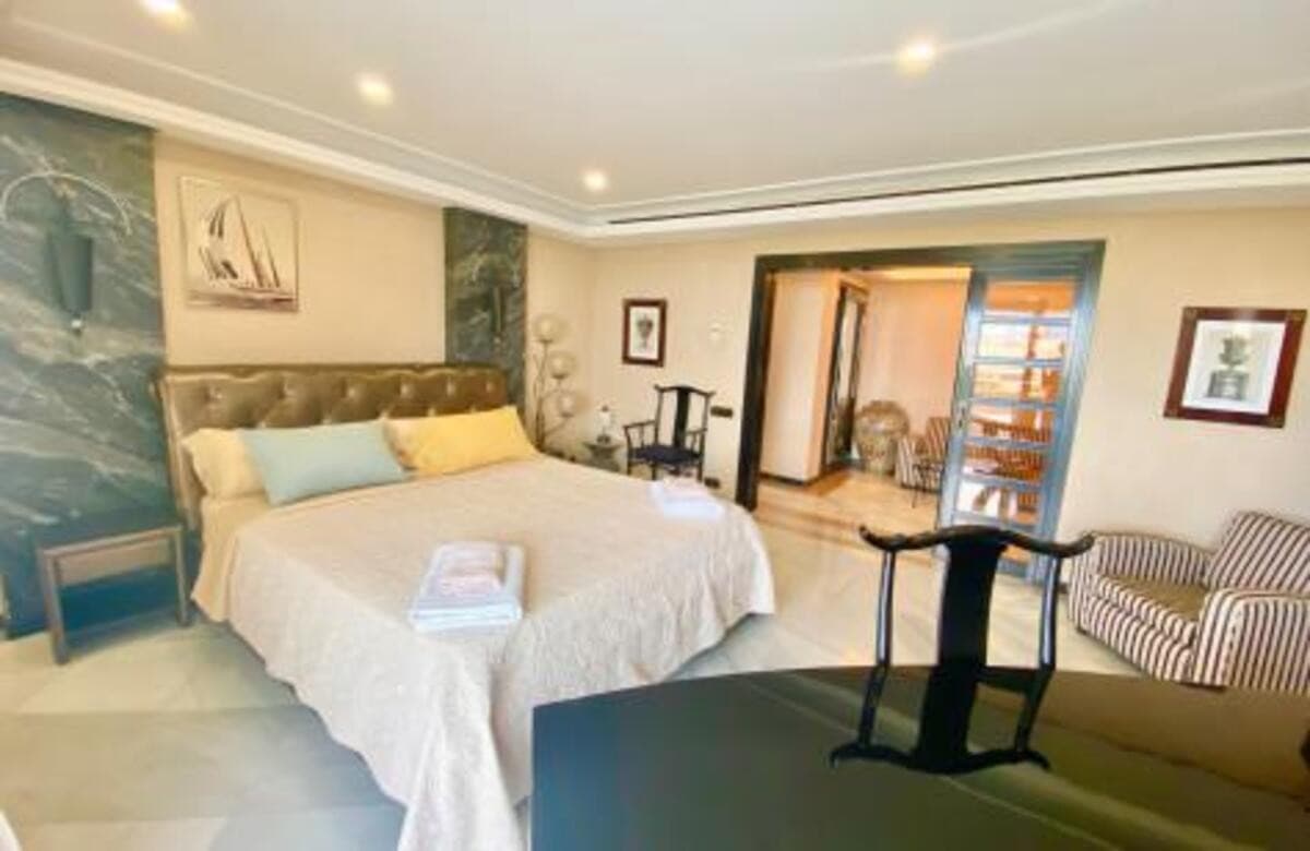 Luxury short-term rental apartment – Mare Nostrum, Marbella Enjoy an exclusive stay in one of Marbella’s most prestigiou