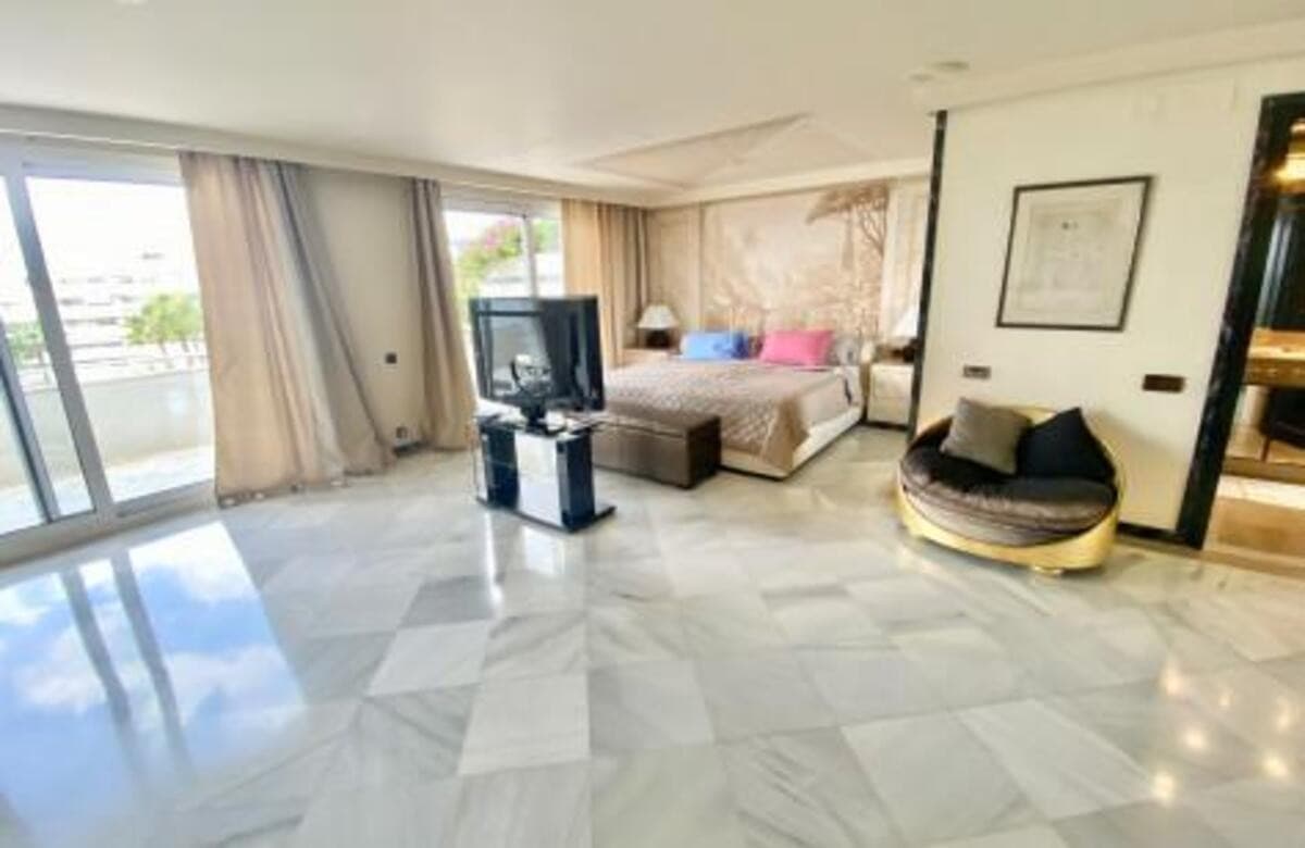 Luxury short-term rental apartment – Mare Nostrum, Marbella Enjoy an exclusive stay in one of Marbella’s most prestigiou