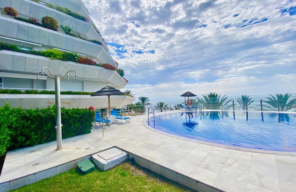 Luxury short-term rental apartment – Mare Nostrum, Marbella Enjoy an exclusive stay in one of Marbella’s most prestigiou