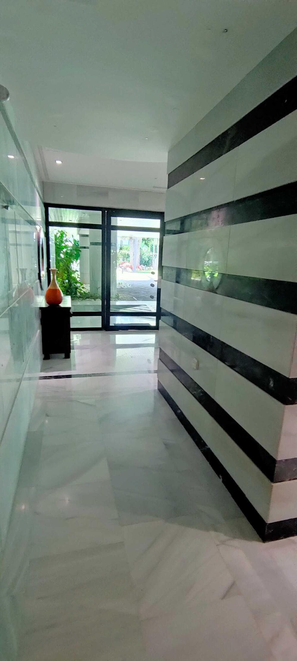 Luxury short-term rental apartment – Mare Nostrum, Marbella Enjoy an exclusive stay in one of Marbella’s most prestigiou