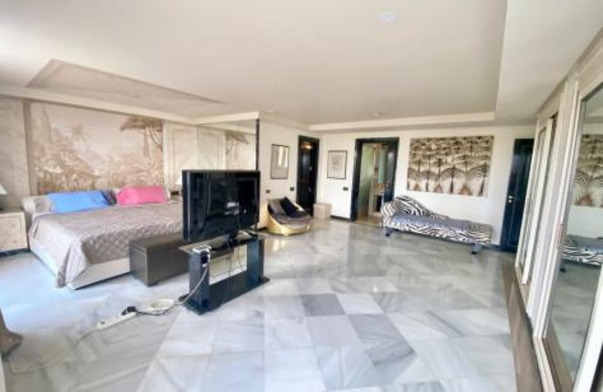 Luxury short-term rental apartment – Mare Nostrum, Marbella Enjoy an exclusive stay in one of Marbella’s most prestigiou