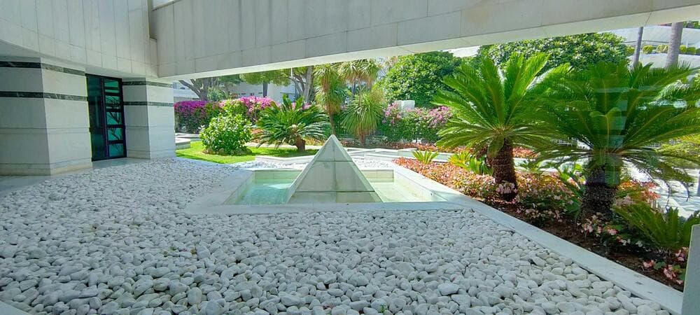 Luxury short-term rental apartment – Mare Nostrum, Marbella Enjoy an exclusive stay in one of Marbella’s most prestigiou