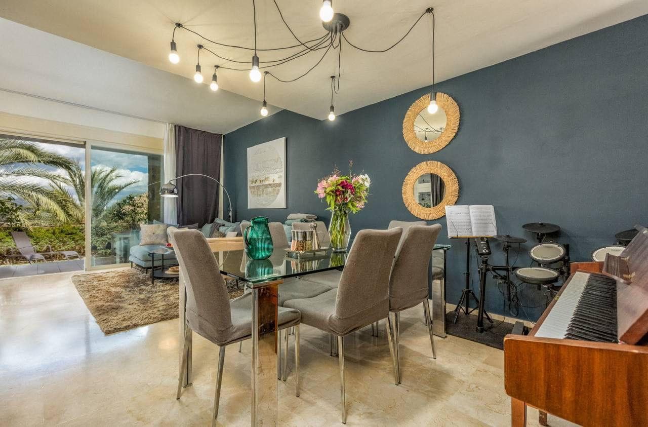 EXCLUSIVE TOWNHOUSE WITH PANORAMIC VIEWS IN LA CALA GOLF RESORT Magnificent 3-bedroom townhouse, located in the prestigi